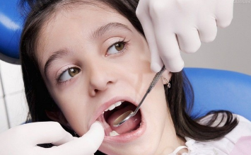 孩子许久不长乳牙是牙齿先天缺失吗